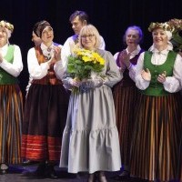 Татьяня Маджуле на юбилейном концерте народного танцевального ансамбля “Ūsa”